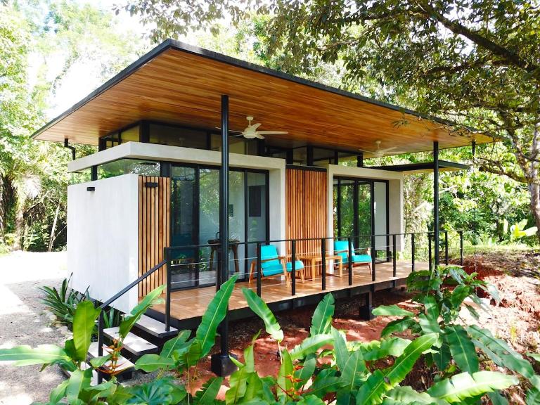 Casita Jungle Nest, 5 minutes drive to Playa Linda, 15 to Dominical, Wifi Starlink - B&B Matapalo