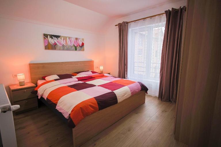 APARTAMENT DOMINA - deluxe - self check-in, 1 sau 2 dormitoare - B&B Sânnicolau Mare