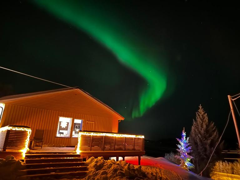 Senja Peak Panorama - B&B Straumstad