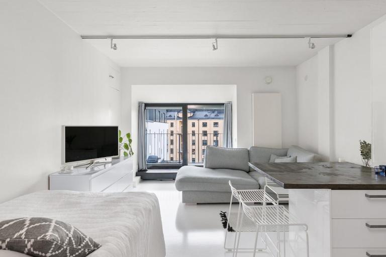 Scandinavian attic apartment in the city center - B&B Helsinki