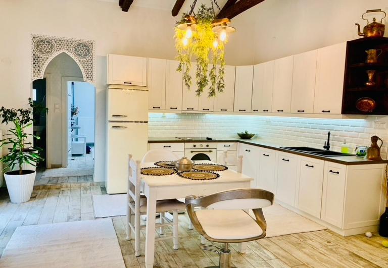 1922 Epoch Harmony Oikia Cozy Ethnic Chic Retreat - B&B Volos