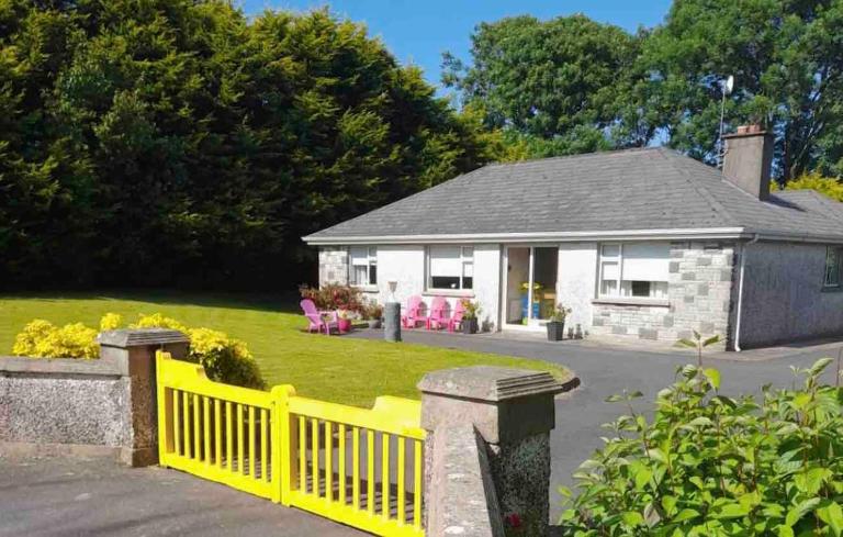 Sunny South East Holiday Home - B&B Clashmore