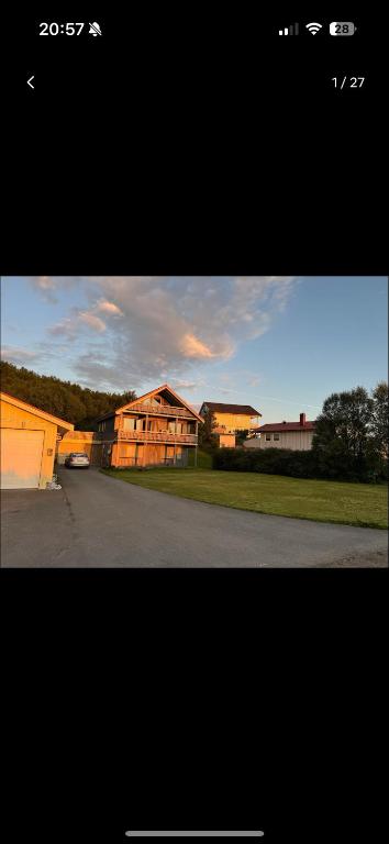 charming house by the sea - B&B Tromsø