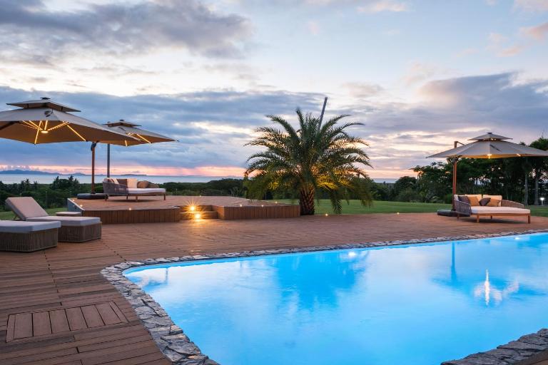 Fiji's Prime Vacation Home, Spectacular Ocean Views & Crystal Clear Pools! - B&B Lauwaki