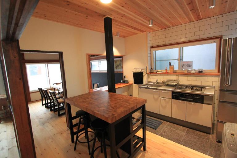 Shinden 5 Bedroom Nozawa Townhouse - Chambres d'hôtes Toyosato