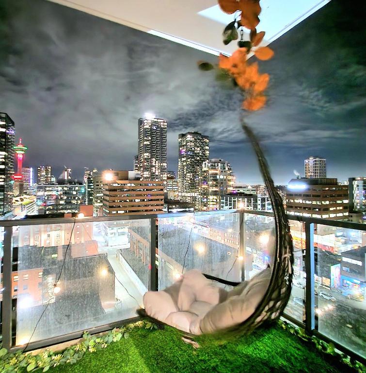 Luxurious Downtown condo with spectacular views - Ferienwohnung Calgary