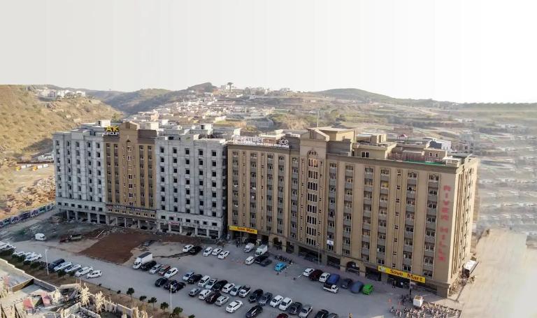 Naz Lodges RiverHills 2,Bahria Town Rwp - B&B Rawalpindi