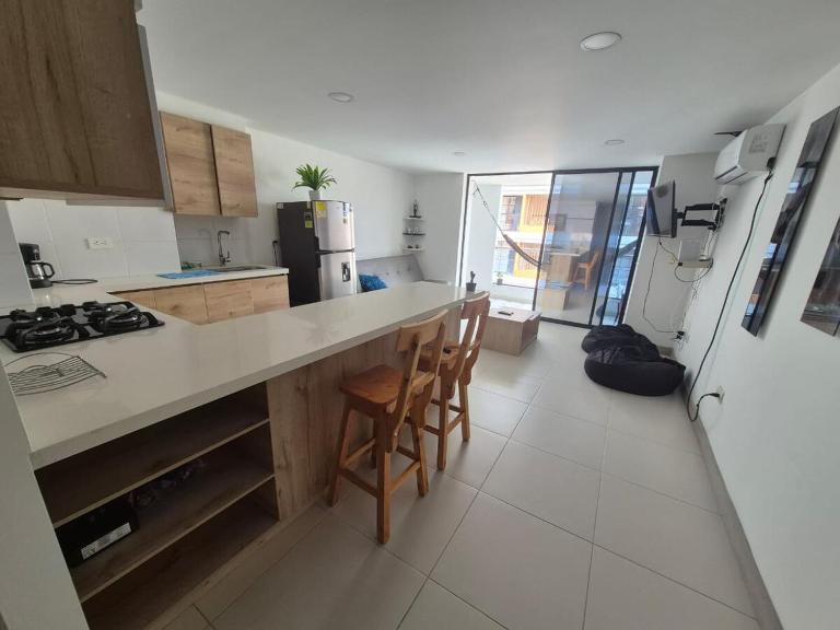 Apartamento Luareles-San joaquin-Balcon - Bed and Breakfast Medellín
