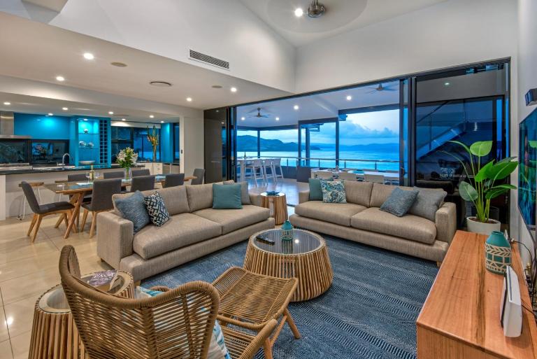 Edge 16 - Hamilton Island - Waterfront, Golf Buggy and Sea Views - Chambres d'hôtes Hamilton Island