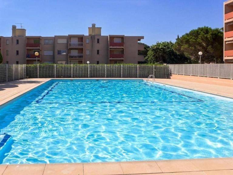 Studio avec terrasse - Accès plage - FR-1-816-22 - Bed and Breakfast Bormes-les-Mimosas