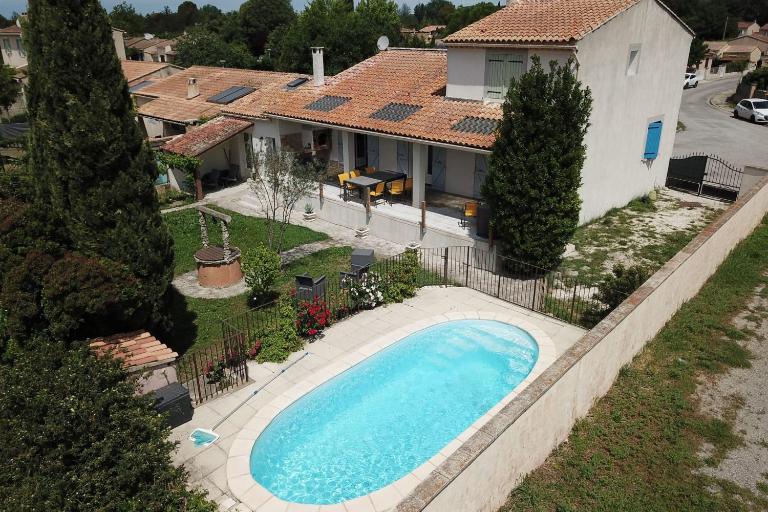 L'Isle en Cœur · Maison 6 pers, piscine & Clim - B&B L'Isle-sur-la-Sorgue