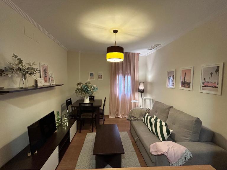 Apartamentos la fuente - B&B Huelva
