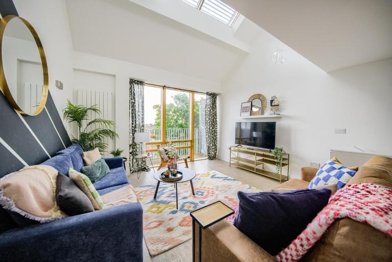 4BR Coventry l Sleeps 10 l Close to Uni - Chambres d'hôtes Coventry