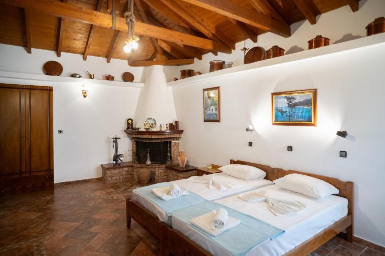 Giannakos Apartments - Chambres d'hôtes Ydroússa