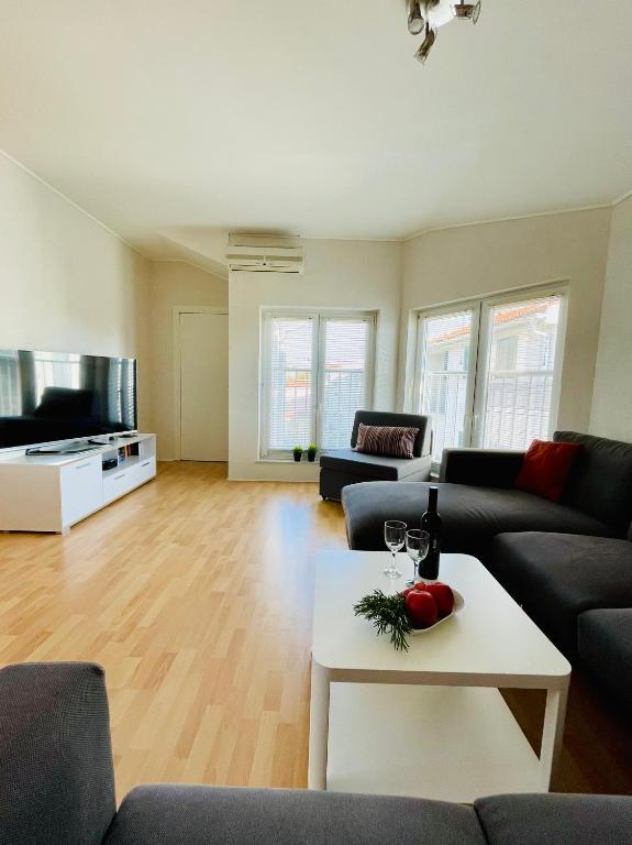 Apartments Eni - B&B Vodice