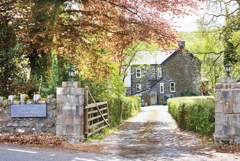 Afon Rhaiadr Country House - Bed and Breakfast Dolgellau