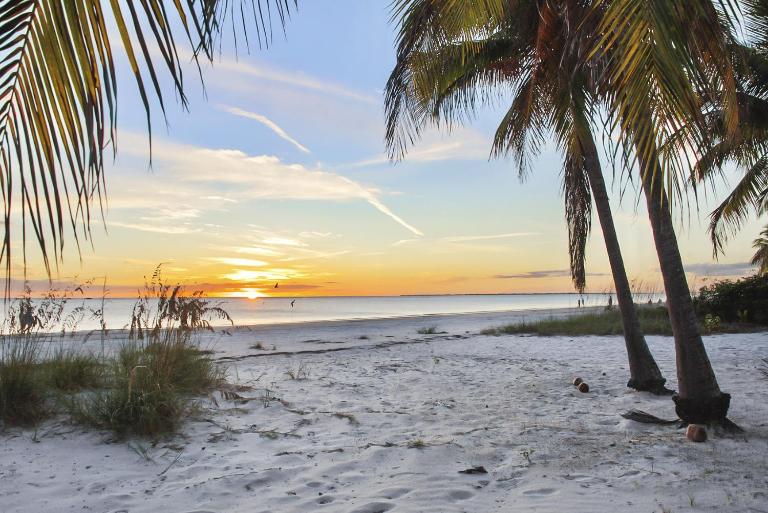 Mermaid Tales 2BR #3 and #4 by Sun Palace Vacations - Ferienwohnung Fort Myers Beach