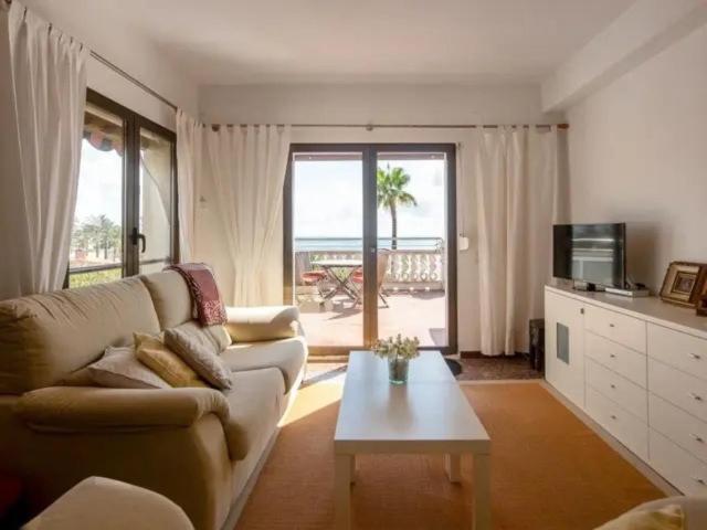 Atico la piramide en primera 1º línea de mar - B&B Vinaroz