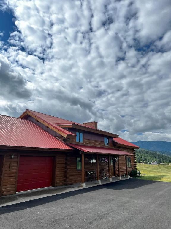 Timberline Cabin Near Bozeman - B&B Bozeman