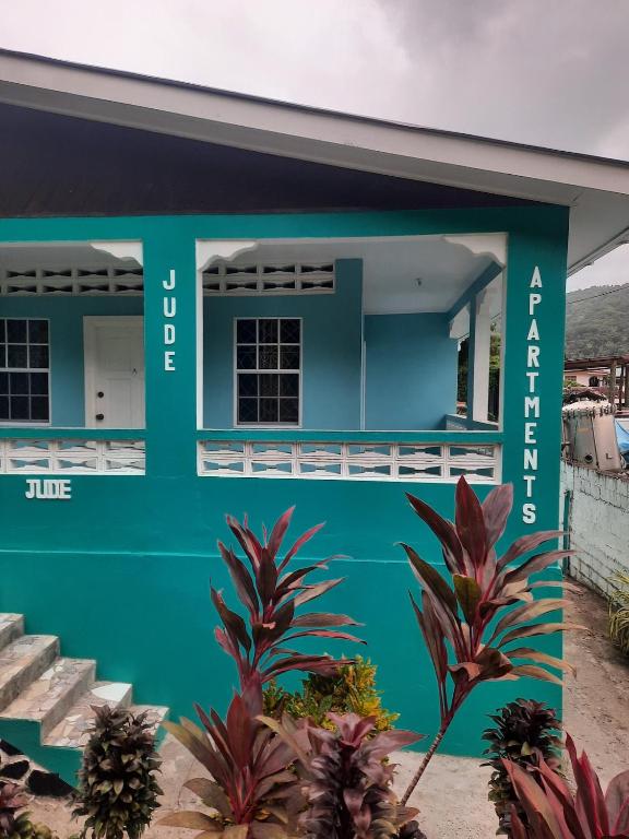 Jude Apartments - Bed and Breakfast Soufrière
