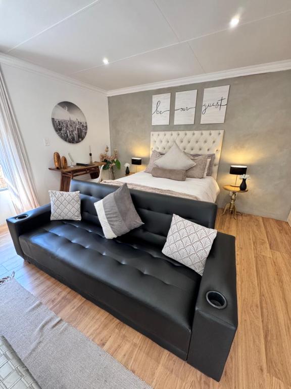 Cozy Suburban Escape - B&B Benoni