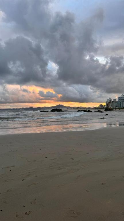 Apartamento praia Gravatá - Beto Carrero - Ferienwohnung Navegantes