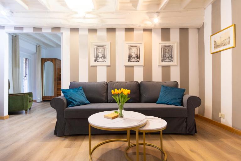 Elegantis Monti Suite Apartment - Ferienwohnung Rom