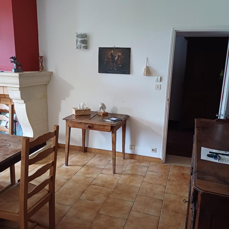 Gîte la maison du bonheur - Bed and Breakfast Montignac-Charente