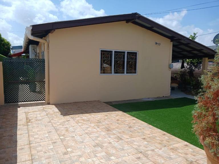 Casa Cicada Back Appartment - Ferienwohnung Chaguanas
