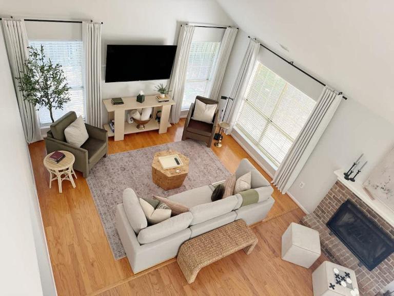 Charming Cottage for Family and Dogs near Beach & City - B&B Savannah