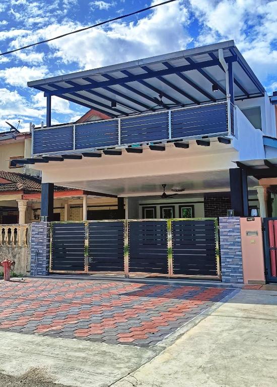 SR Kampar 2-Storey LANDED HOMESTAY - B&B Kampar