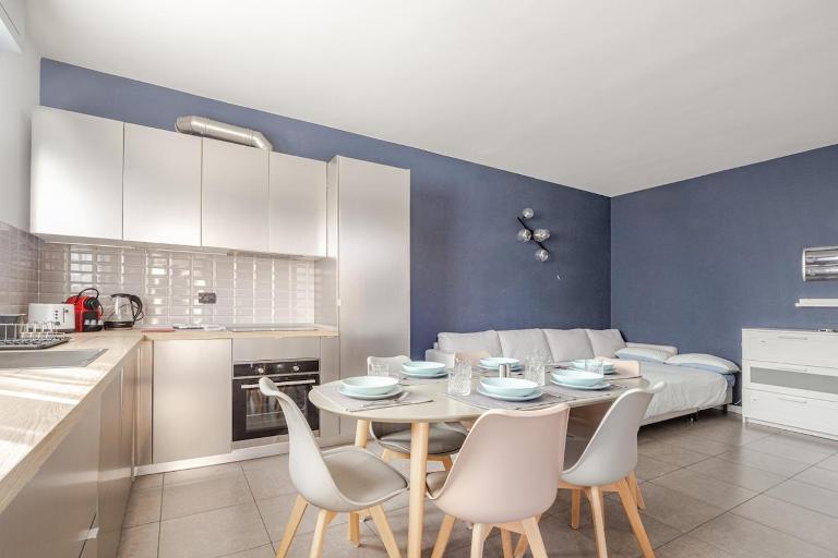 CITY CENTER - Modern flat with PARKING and WIFI - Apt A - B&B Bérgamo
