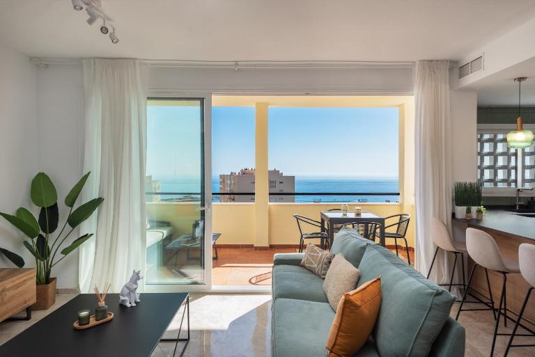 Terrace by the Sea Penthouse & Puerto de Estepona - Ferienwohnung Estepona