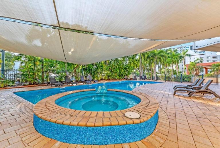 King Studio Darwin Discovery with Balcony & Pool - Chambres d'hôtes Darwin