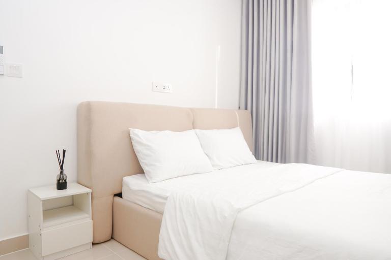 Condo TPL TK Contactless Check in - B&B Nom Pen