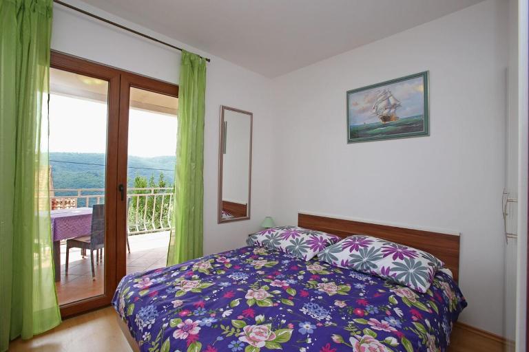 App for 5 persons, big terrace, 2 BDR, 299 - B&B Rabac