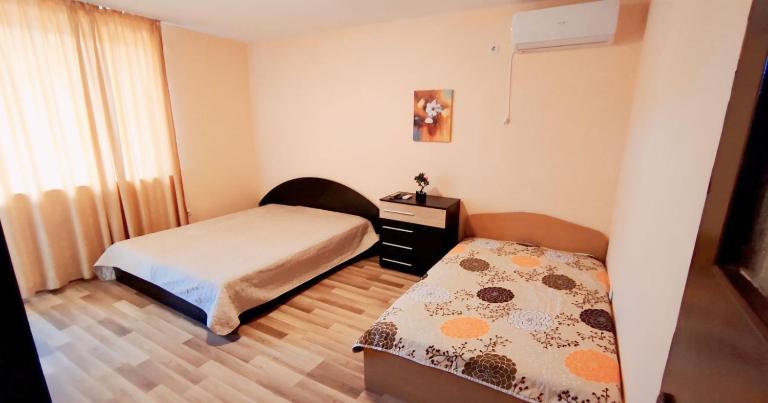 Апартамент Сиракови Черноморец - Bed and Breakfast Chernomorets