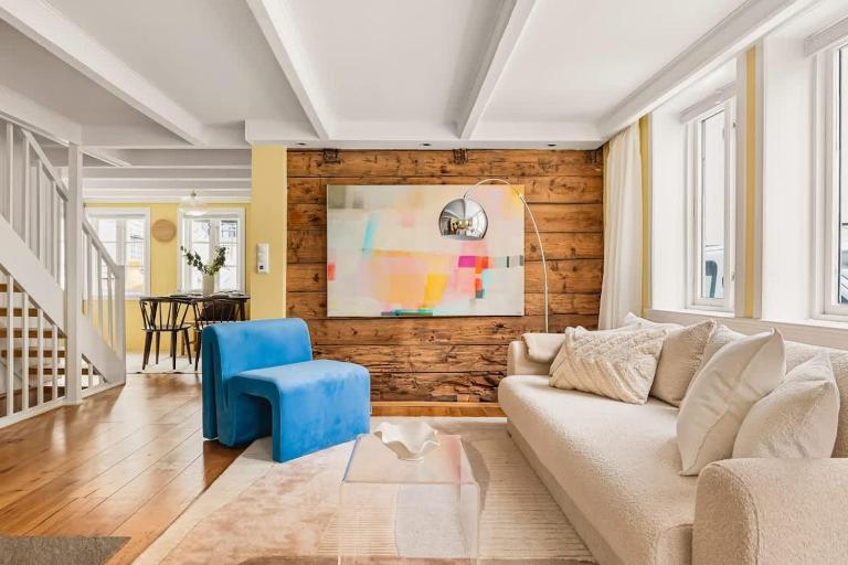 Dinbnb Homes I Bergen's #1 BNB I Jacuzzi & Fireplace & Balcony - Chambres d'hôtes Bergen