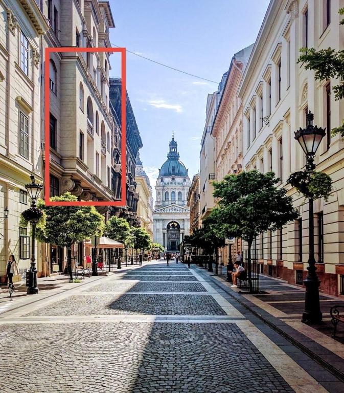 Basilica view three bedrooms prime apartment with free parking - B&B Budapest