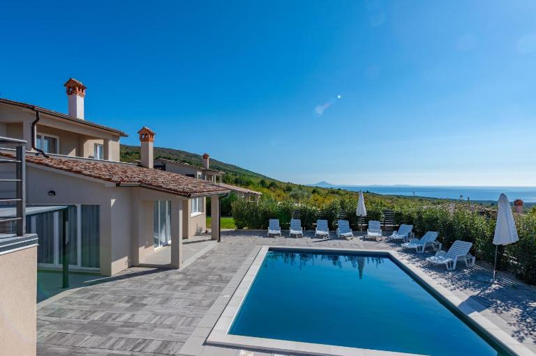 Villa Lida, a modern villa with a fantastic sea view - Ferienwohnung Stanišovi
