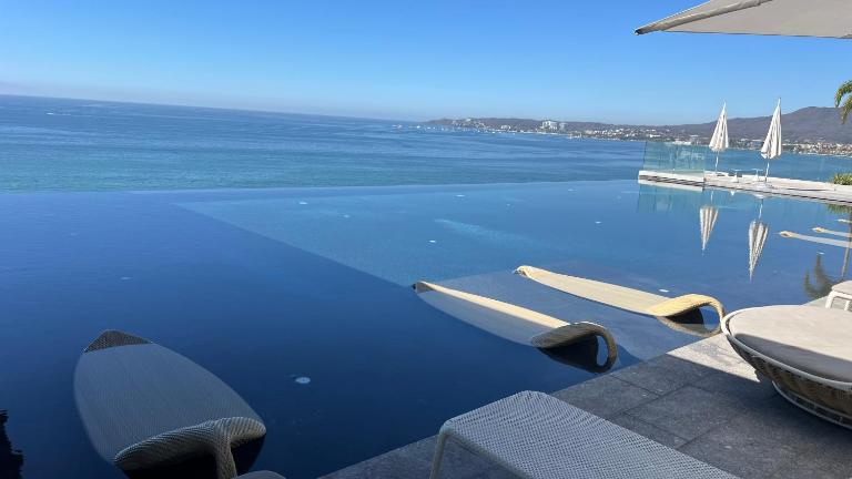 Exclusive and luxurious condo - B&B Bucerías