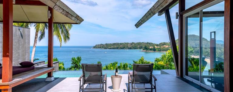 Surin Beach Oceanfront Villa with Ocean and Beach views - B&B Surin Beach
