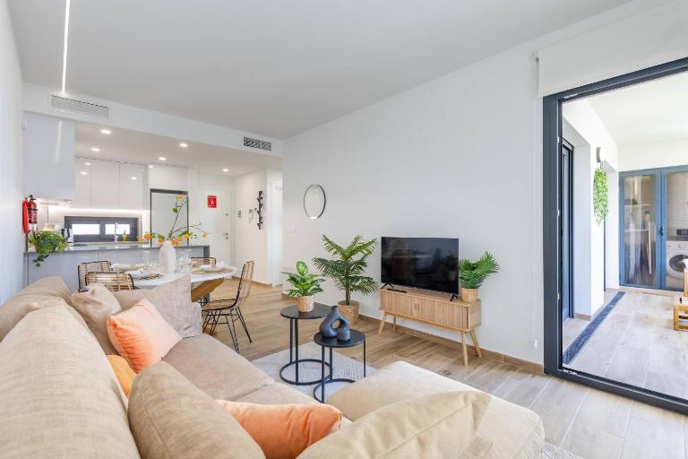 Dahlia - Luxurious Apartment with Spacious Terrace - B&B Villamartin