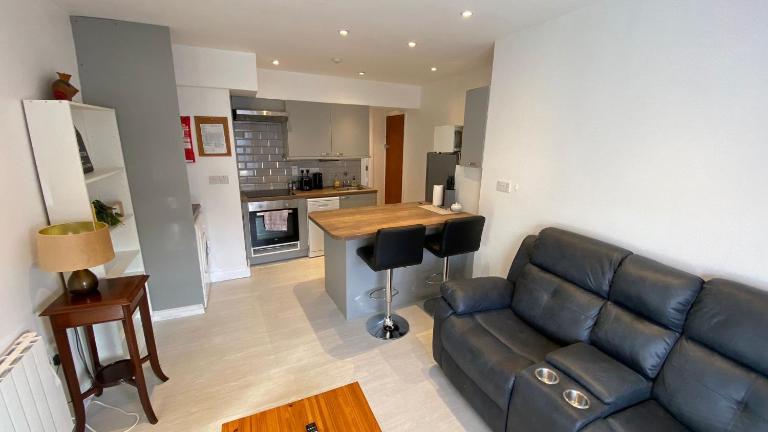 Famous Westend of Galway, 1 Bed - Chambres d'hôtes Galway
