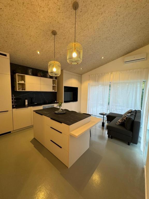 Oasis Airport Apartments and Rooms - Chambres d'hôtes Velika Gorica