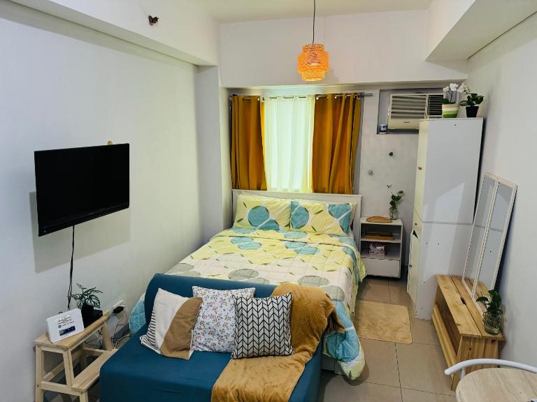 Beacon Makati Condo Free POOL Access FREE WIFI 100mbps & FREE Netflix - Bed and Breakfast Manilla