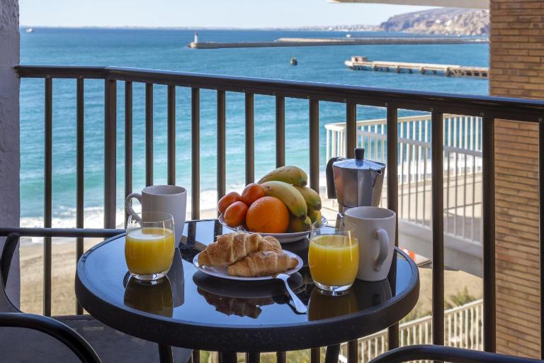 AlmeriaSuite Impressive Beach Views - Ferienwohnung Almería