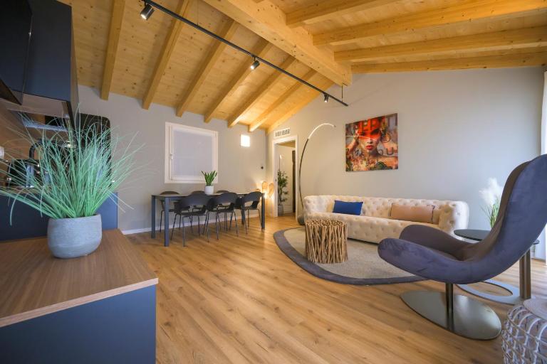 La Còrt Apartments - Number 5 - B&B Manerba del Garda