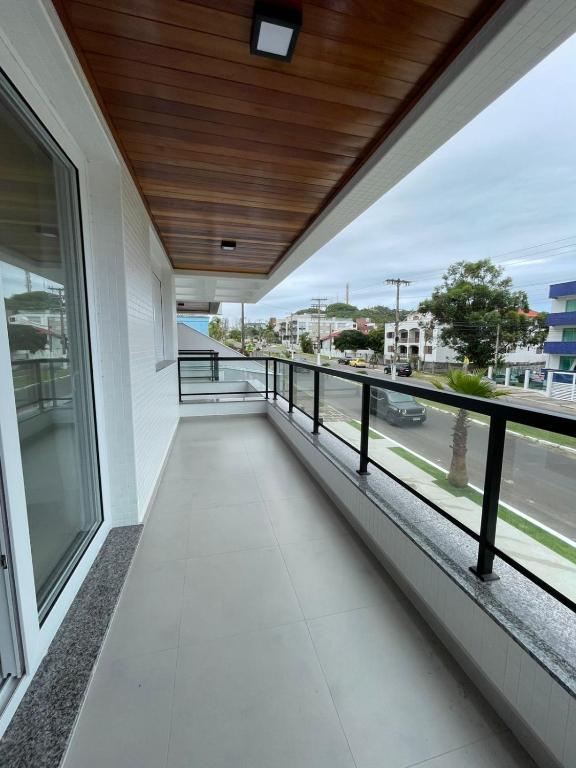 Menos de 200m do mar, garagem e churrasqueira - B&B Torres