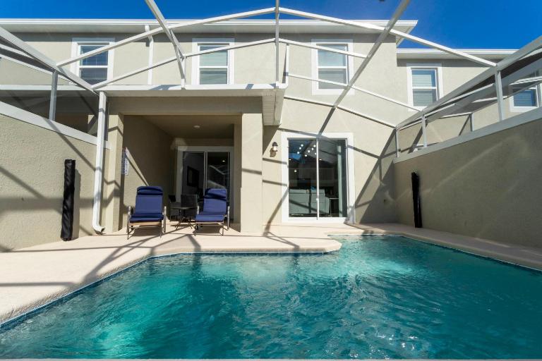 Stunning 4 Bd w/ Pool Close to Disney @ Champions Gate 990 - B&B Kissimmee
